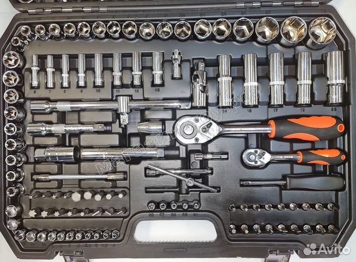 Набор инструментов, ключей в чемодане 142 шт