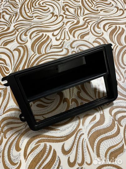 Рамка магнитолы volkswagen