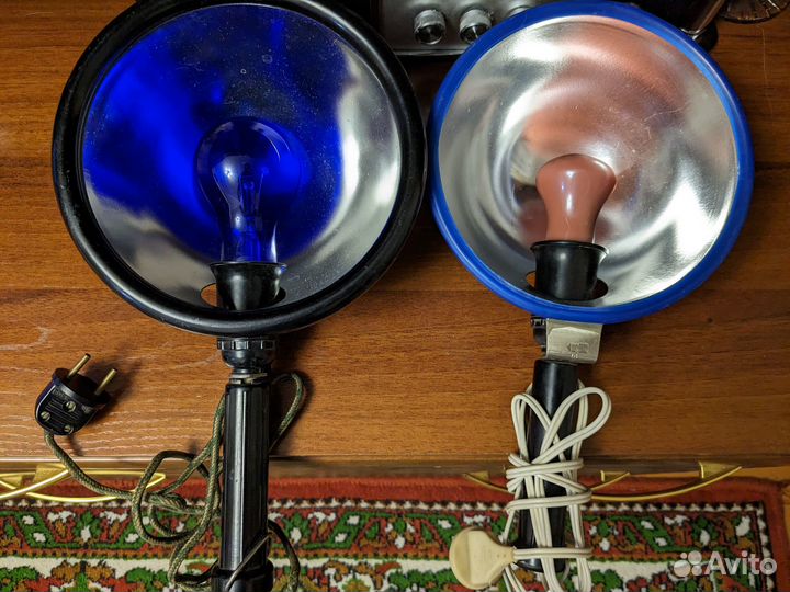 Синяя, красная лампа для прогревания