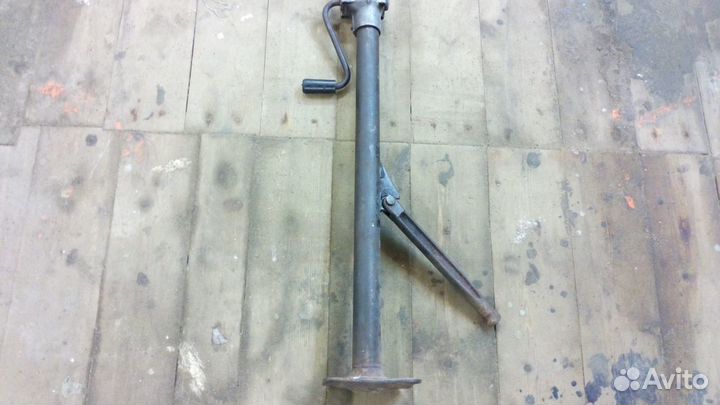 Домкрат СССР для газ 24 82 г.в