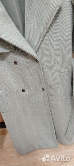 Пальто женское 42 44