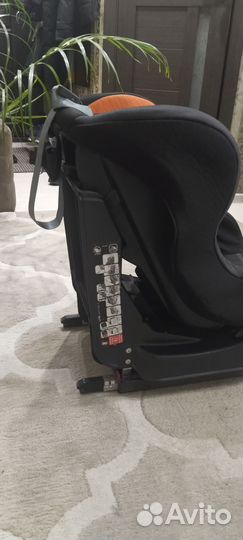 Детское автокресло с системой крепления isofix