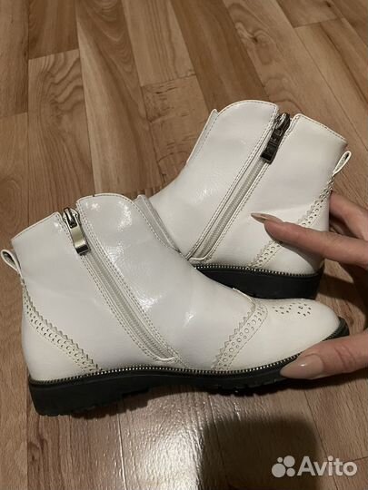 Ботинки детские демисезонные из лакированной кожи