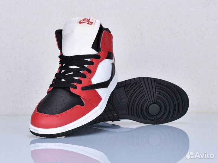 Кроссовки Nike Air Jordan 1 Mid