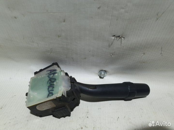 Подрулевой переключатель левый Toyota Avensis 2