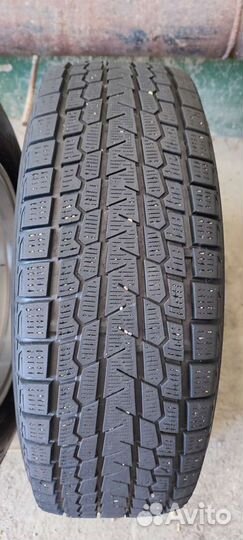 Yokohama Ice Guard SUV G075 215/70 R16 100Q