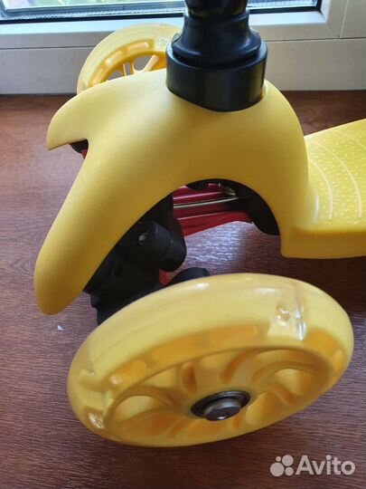 Самокат детский 3 колеса новый