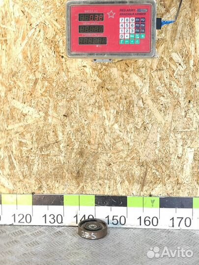 Ролик Toyota Yaris 2005 2011