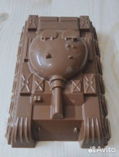 Танк шоколадный