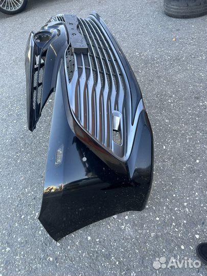 Передний бампер от 70-го камри оригинал