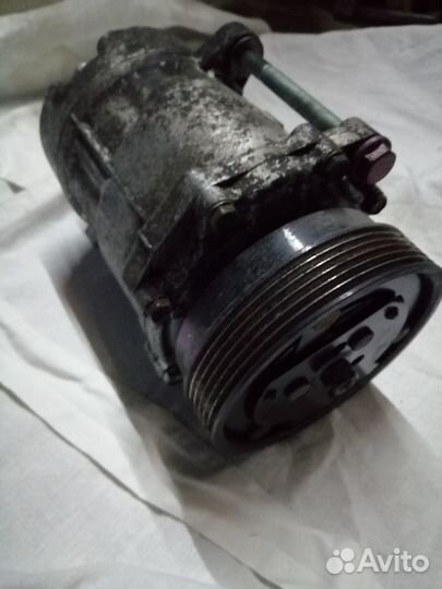 Компрессор кондиционера фольксгваген
