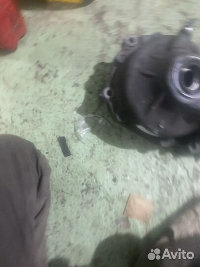 Редуктор передний BMW e70