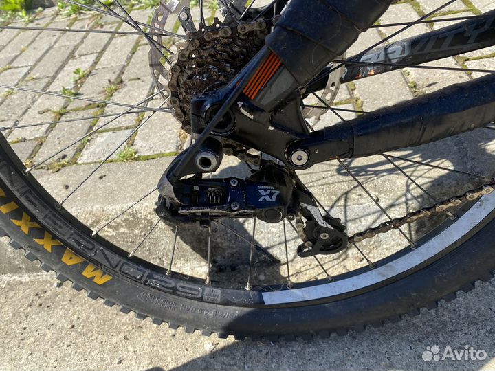 Велосипед DH