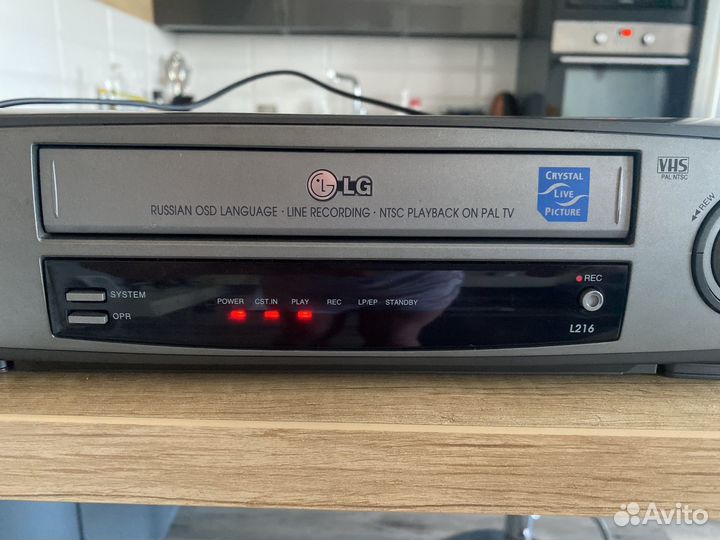Видеомагнитофон lg