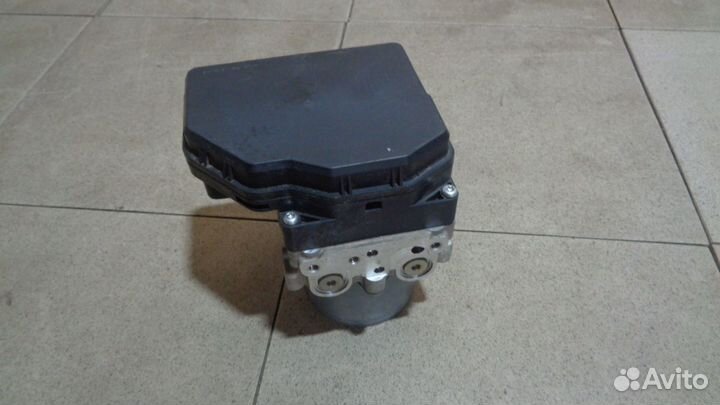 Блок ABS (насос) Lexus IS (XE30)