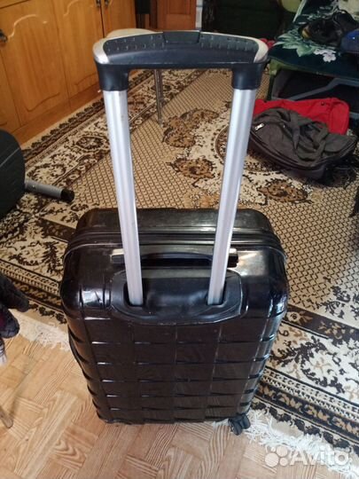 Чемодан на колесах