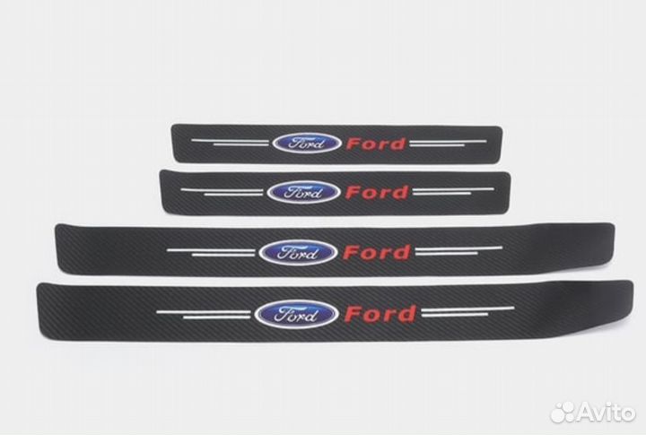 Комплект защитных наклеек на пороги