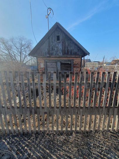 Дача 10 м² на участке 6 сот.