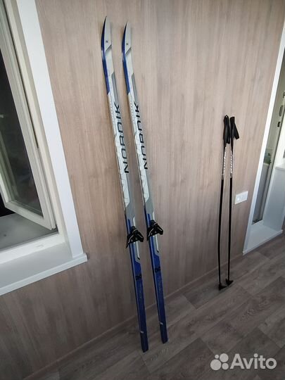 Лыжи и лыжные палки