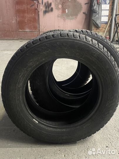 Nokian Tyres Hakkapeliitta 9 SUV 215/65 R17 103T