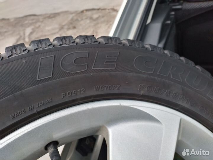 Bridgestone Ice Cruiser 7000 205/55 R16
