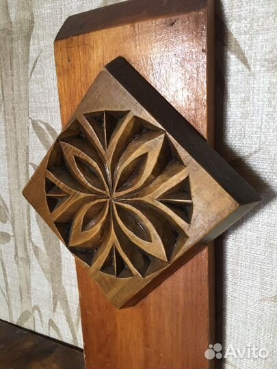 Полки настенные деревянная ваза и ложка дерево