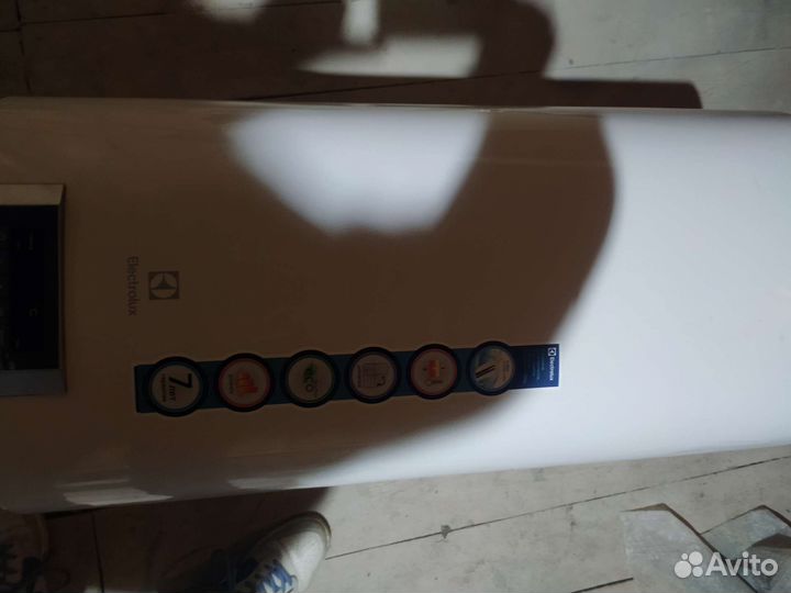 Бойлер 100л electrolux