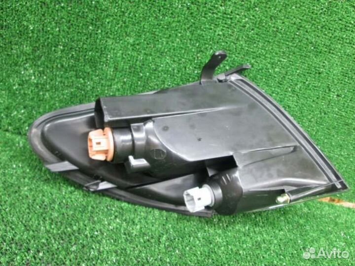 Габарит левый Nissan Presage U30