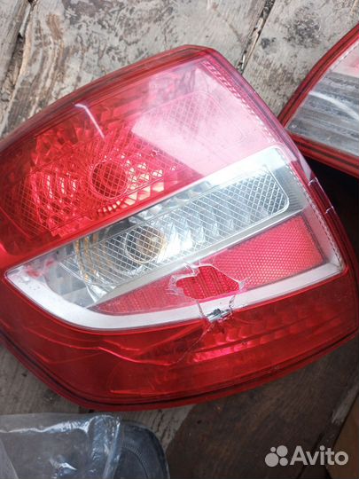 Задние фонари на гранту
