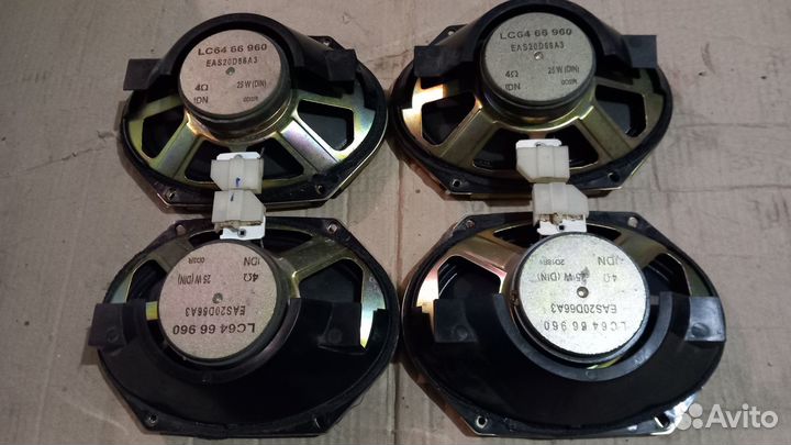 Maverick Tribute MPV динамики в двери eas20d66a3