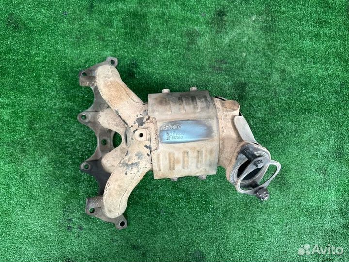 Коллектор выпускной без катализатора (выбит) Kia