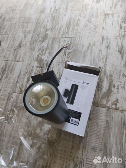 Светильник настенный светодиодный уличный feron