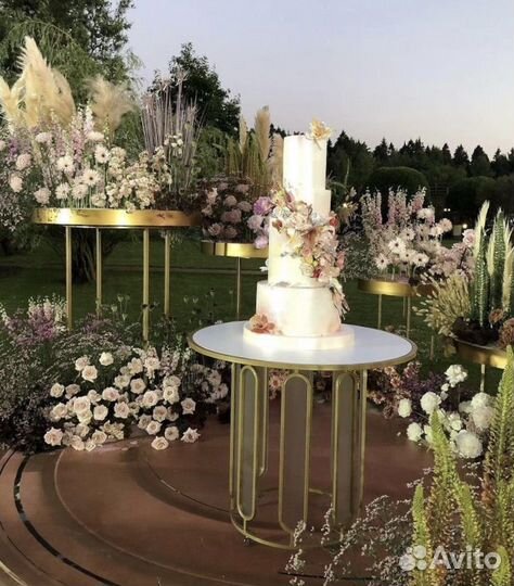 Стол для выноса торта аренда