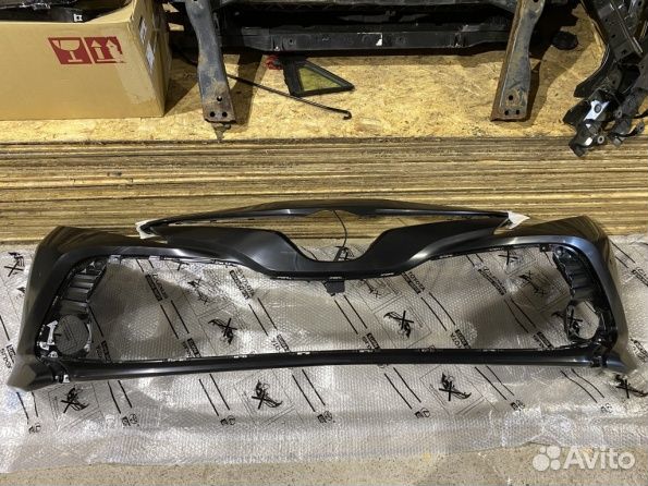 Бампер передний Toyota Camry XV70