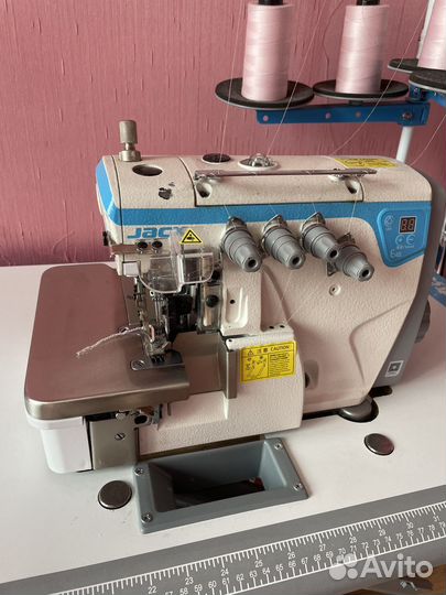 Оверлок промышленный jack e4s