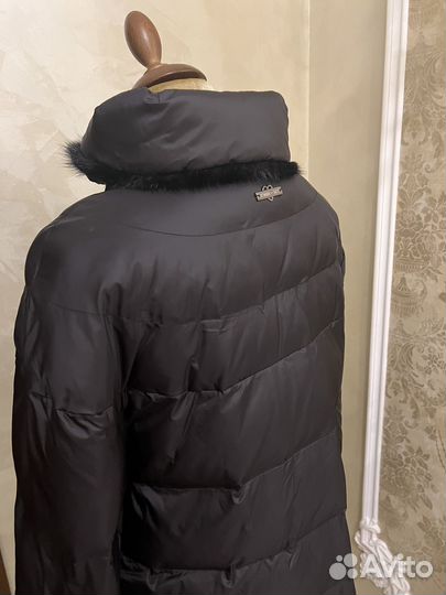 Пуховик женский бу 42 44
