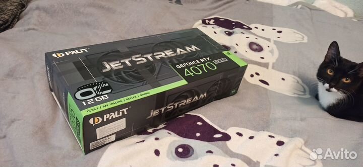 GeForce RTX 4070 super jetstream OC 12GB