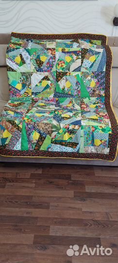 Лоскутное одеяло ручной работы