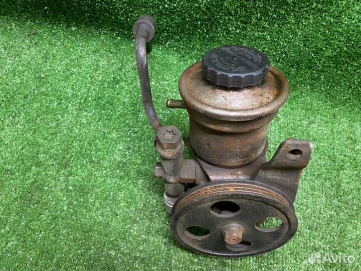 Насос гидроусилителя руля Toyota Corolla E110