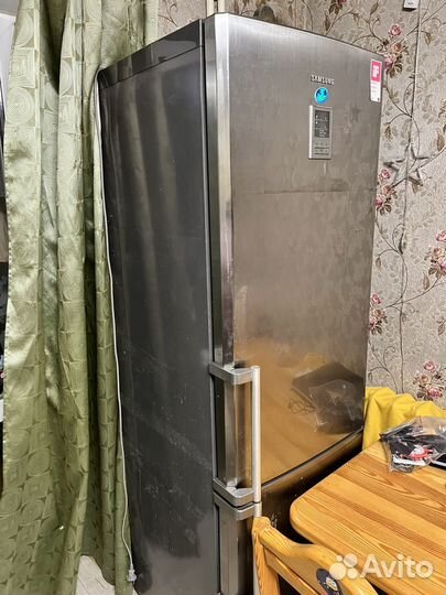 Холодильник на запчасти