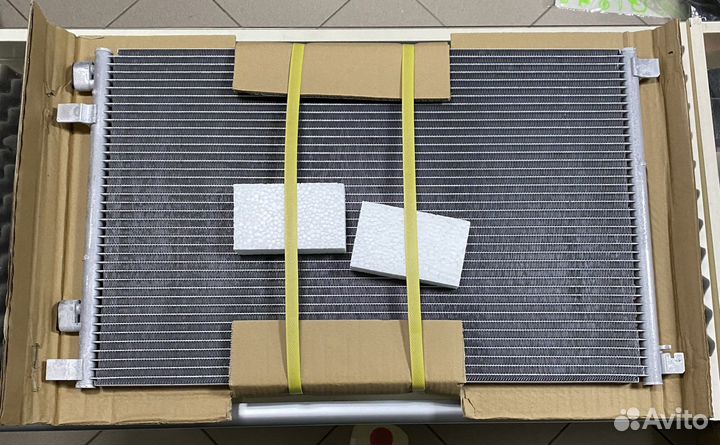 Радиатор кондиционера Renault Scenic/Megane