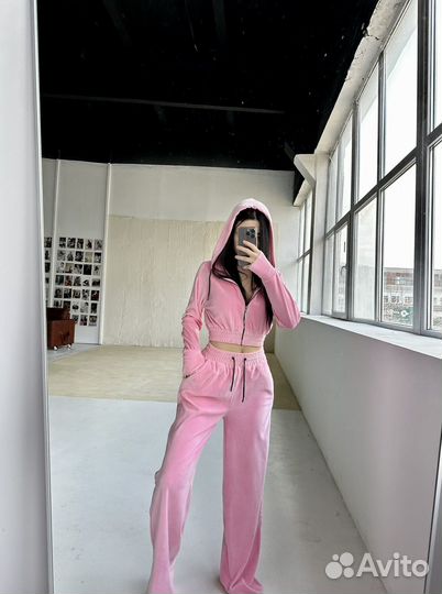 Велюровый костюм