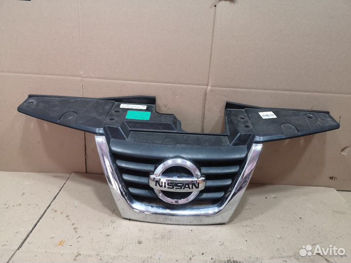 Решетка радиатора nissan juke 2013 год