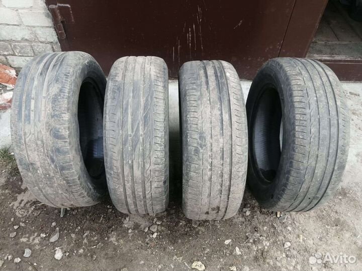 Bridgestone Turanza T001 215/60 R16