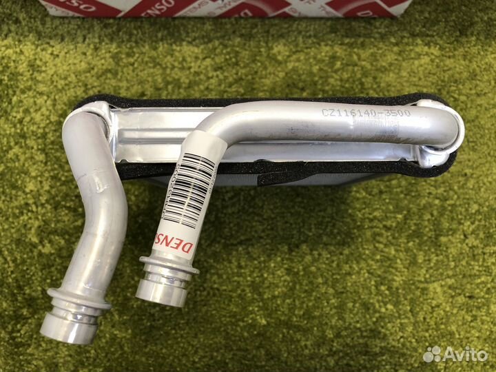 DRR32005 Радиатор печки Denso 3C0819031A, новый