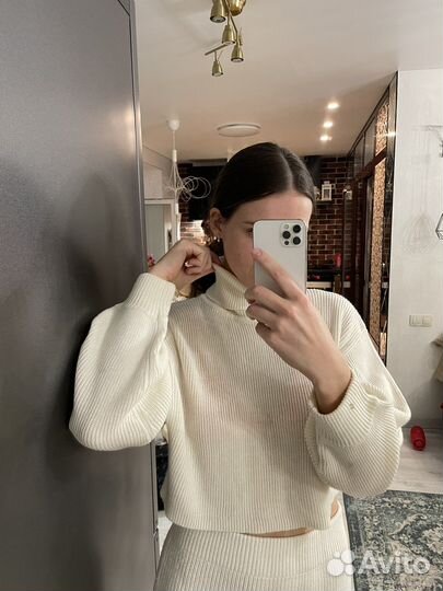 Свитер
