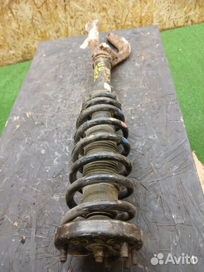 Амортизатор передний правый Honda Accord 7 2.0