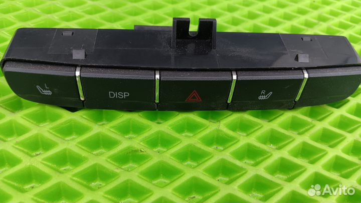 Блок кнопок (аварийка и подогрев) geely gc6