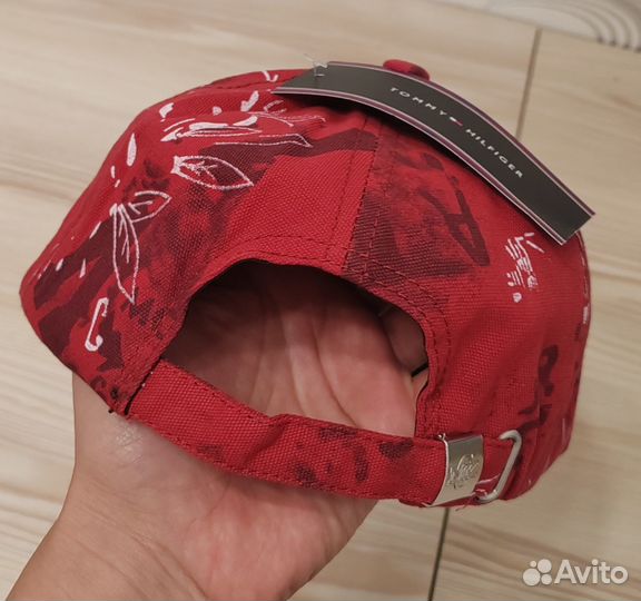 Tommy hilfiger кепка