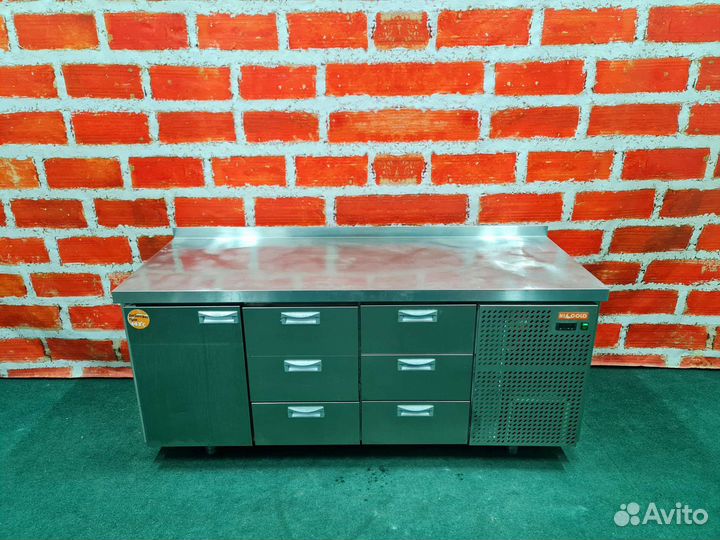 Холодильный стол